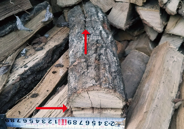 1年で乾燥させる薪の割り方 枝薪の割り入れ 木元竹末 色々やって半世紀 反省期